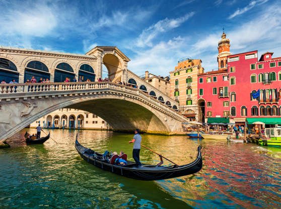 Magical Non Touristy Things to Do in Venice.  Image credit: https://www.msn.com/ 