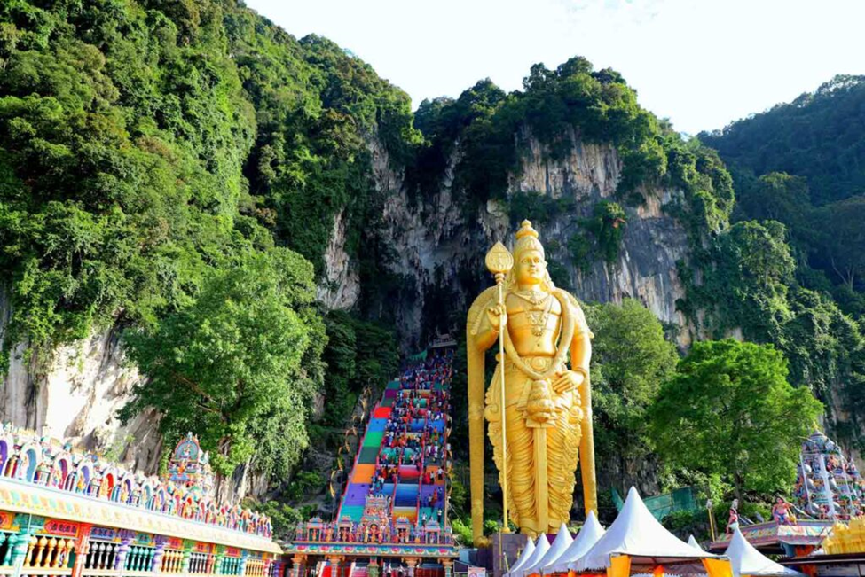 Batu Caves: https://www.global-gallivanting.com/  